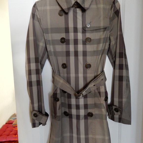 Burberry Jackets & Blazers - Burberry Mid-Length Trench Coat